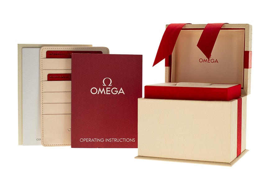 Omega Speedmaster 38 324.30.38.50.03.002